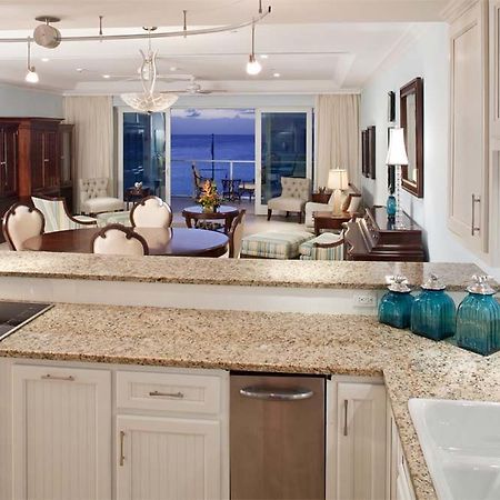 Caribbean Club Boutique Hotel, Grand Cayman Dog City Екстериор снимка