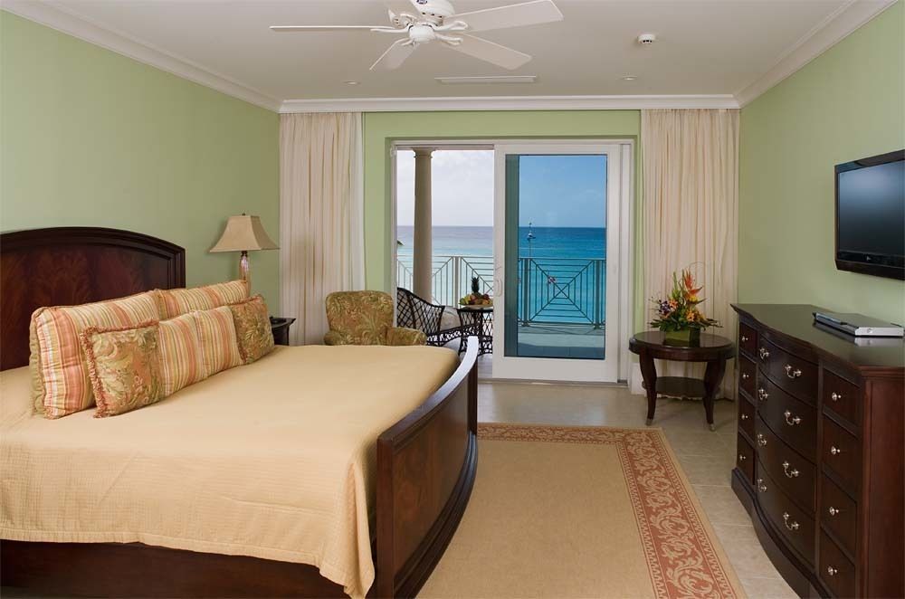Caribbean Club Boutique Hotel, Grand Cayman Dog City Екстериор снимка