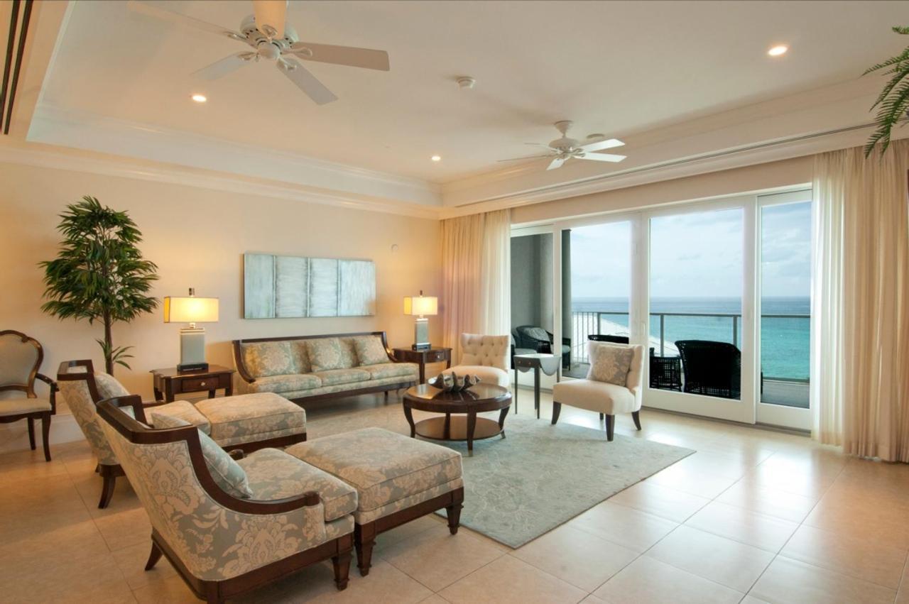 Caribbean Club Boutique Hotel, Grand Cayman Dog City Екстериор снимка